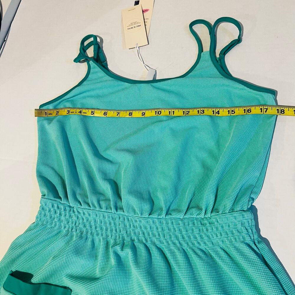 Dokotoo Sleeveless Front Pocket Dress Size M Medium NWT Green - Picture 7 of 9